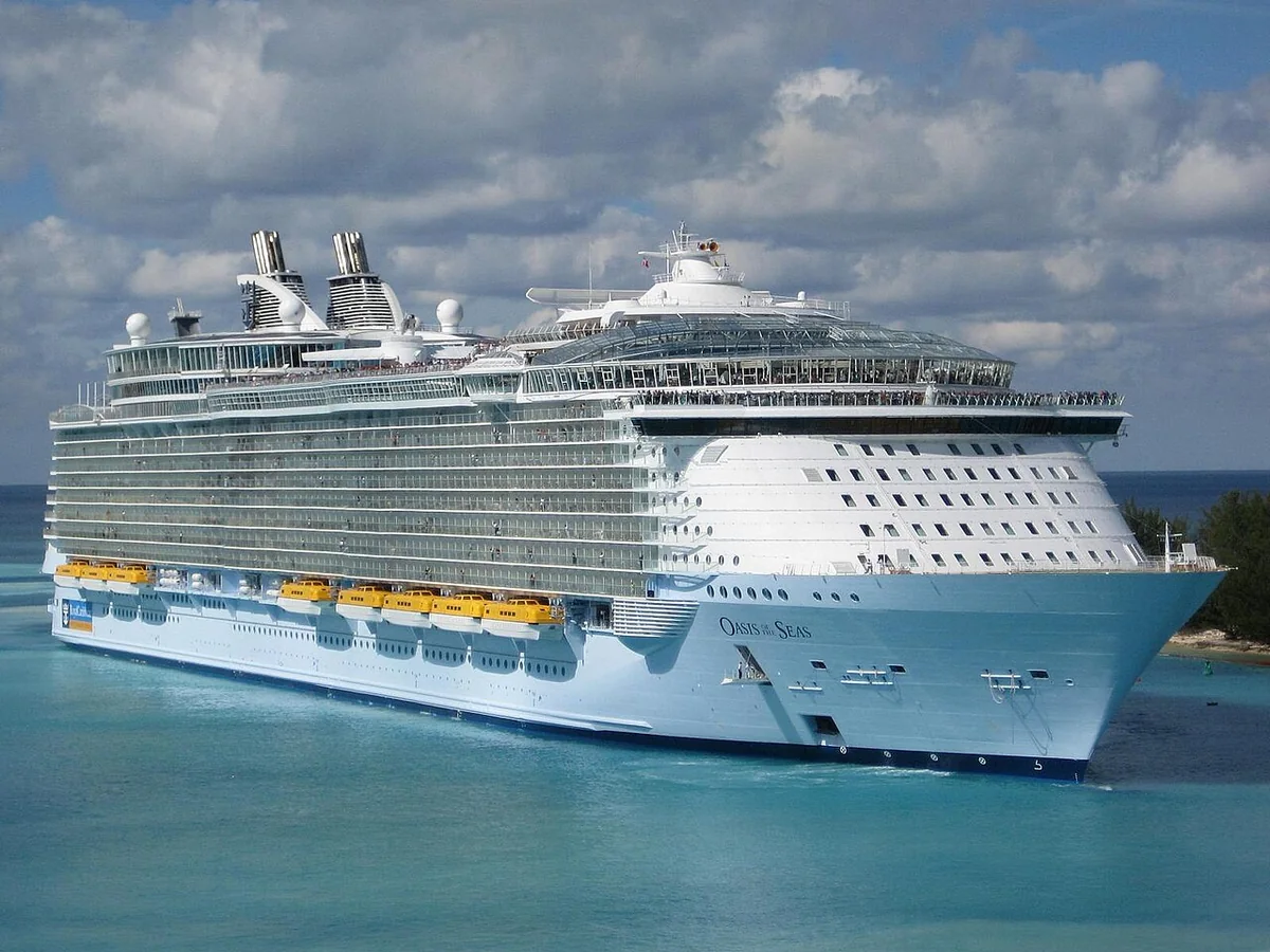 Oasis of the Seas, representative of Oasis Class